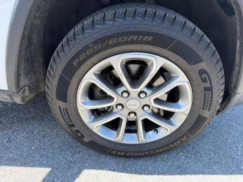 Used 2015 Jeep Grand Cherokee Limited AWD/4WD image 14