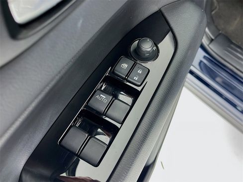 Used 2017 MAZDA CX-5 Touring w/ Preferred Equipment Package image 9