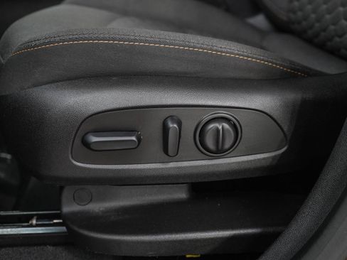 Used 2018 Chevrolet Equinox LT AWD/4WD image 28