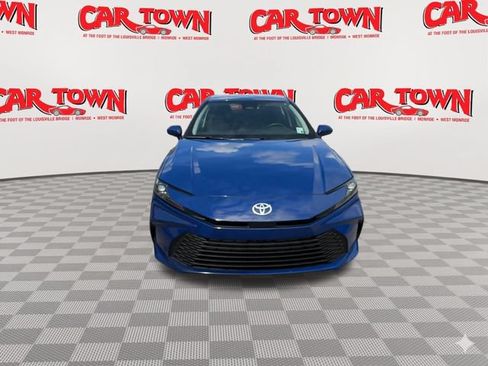 Used 2025 Toyota Camry LE FWD image 3