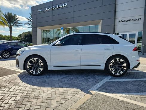 Used 2025 Audi Q8 Prestige image 2