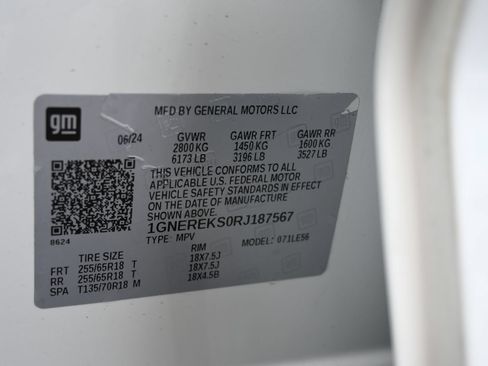 Used 2024 Chevrolet Traverse LS FWD image 31