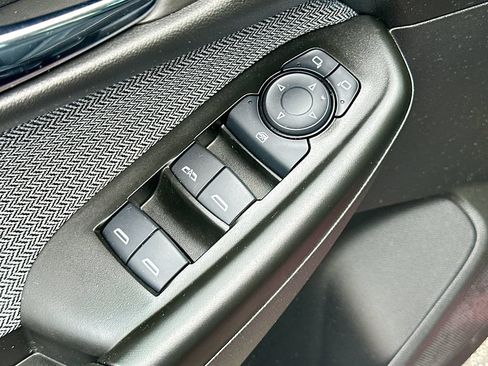 Used 2024 Chevrolet TrailBlazer LS FWD image 17