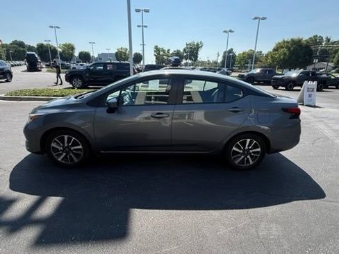 Used 2025 Nissan Versa SV FWD image 8