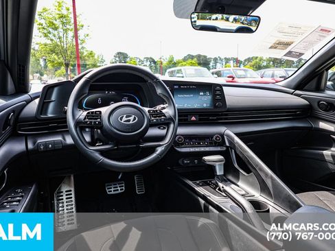 Used 2025 Hyundai Elantra Sport FWD image 27