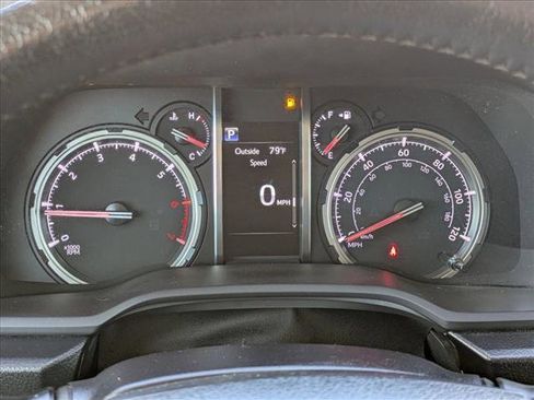 Used 2021 Toyota 4Runner TRD Off-Road AWD/4WD image 10