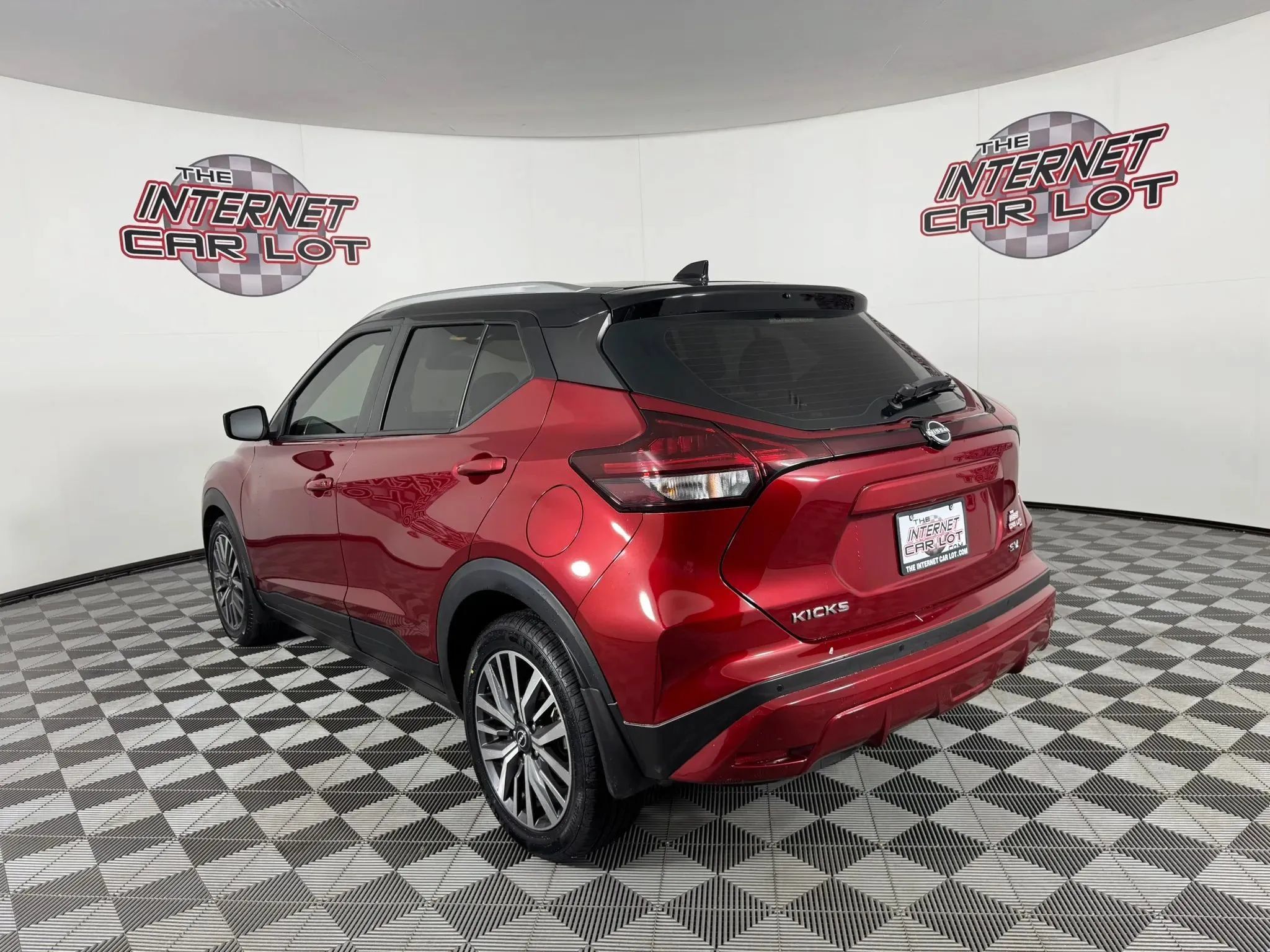 Used 2023 Nissan Kicks SV FWD image 5