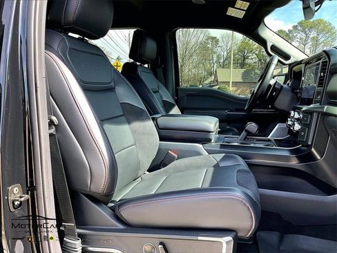 Used 2025 Ford F150 Raptor image 9