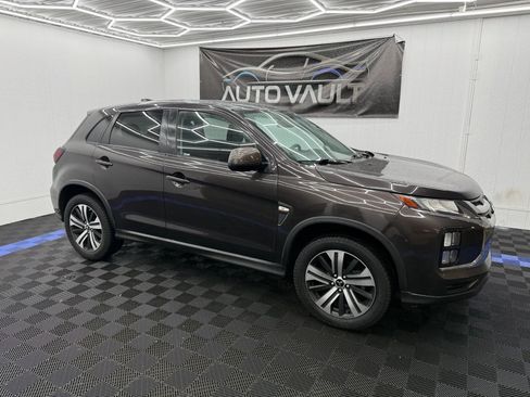 Used 2020 Mitsubishi Outlander Sport ES FWD image 2