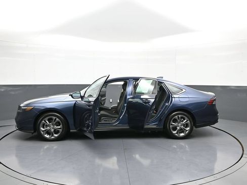 Used 2023 Honda Accord EX image 42