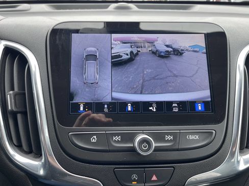 Used 2024 Chevrolet Equinox LT image 21