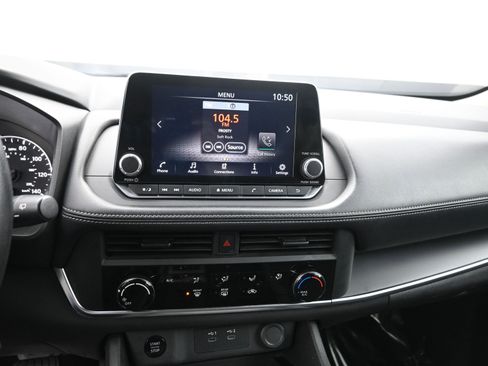 Used 2024 Nissan Rogue S image 20