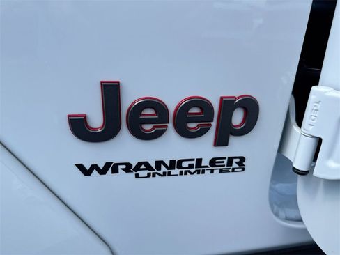 Used 2022 Jeep Wrangler Unlimited Rubicon image 27