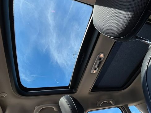 Used 2015 MINI Cooper 4-Door Hardtop image 10