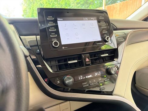 Used 2024 Toyota Camry LE w/ Convenience Package FWD image 24