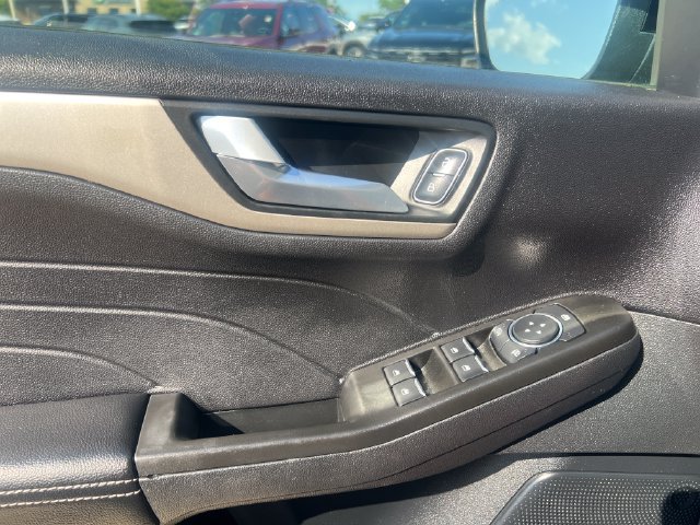 Used 2021 Ford Escape SE AWD/4WD image 26
