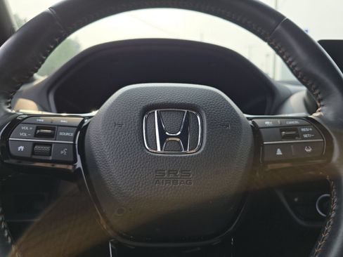 Used 2025 Honda HR-V Sport image 28