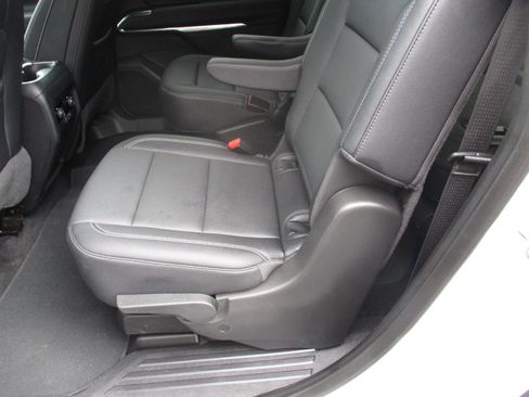 Certified 2025 Chevrolet Traverse LT image 11