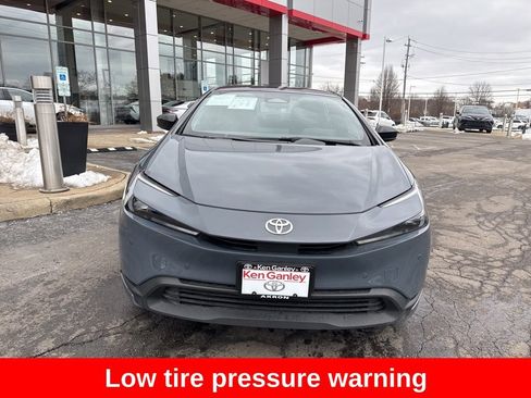 Used 2025 Toyota Prius LE image 9