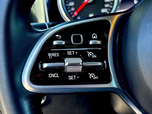 Used 2019 Mercedes-Benz E 300 image 22