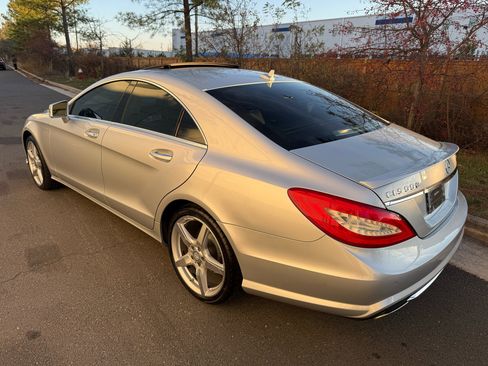 Used 2014 Mercedes-Benz CLS 550 4MATIC image 3