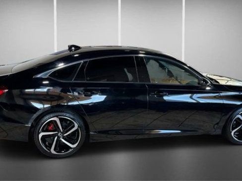 Used 2022 Honda Accord Sport image 6