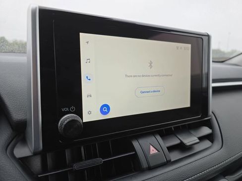 Certified 2024 Toyota RAV4 XLE image 20