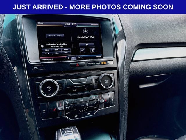 Used 2016 Ford Explorer XLT w/ Equipment Group 202A FWD image 13
