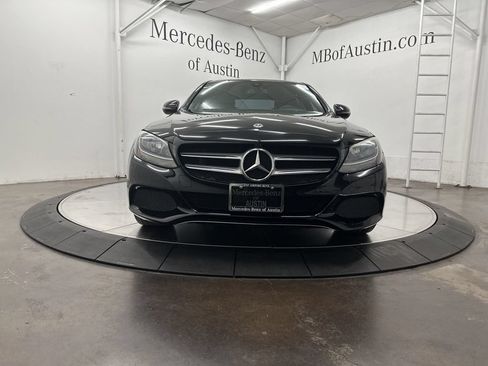 Used 2018 Mercedes-Benz C 300 Sedan image 2