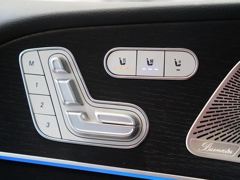 Used 2026 Mercedes-Benz GLS 450 4MATIC image 28