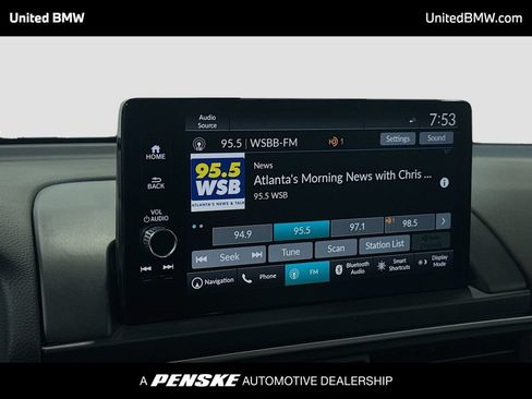 Used 2025 Honda Pilot Touring image 8
