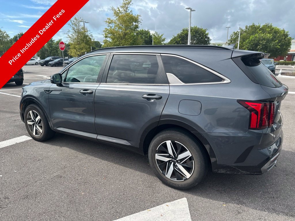 Used 2021 Kia Sorento S w/ Panoramic Sunroof Package FWD image 7