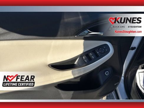 Used 2024 Buick Encore GX Avenir w/ Avenir Convenience Package image 19