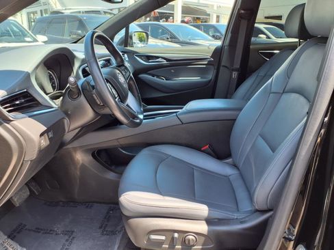 Used 2024 Buick Enclave Essence image 14