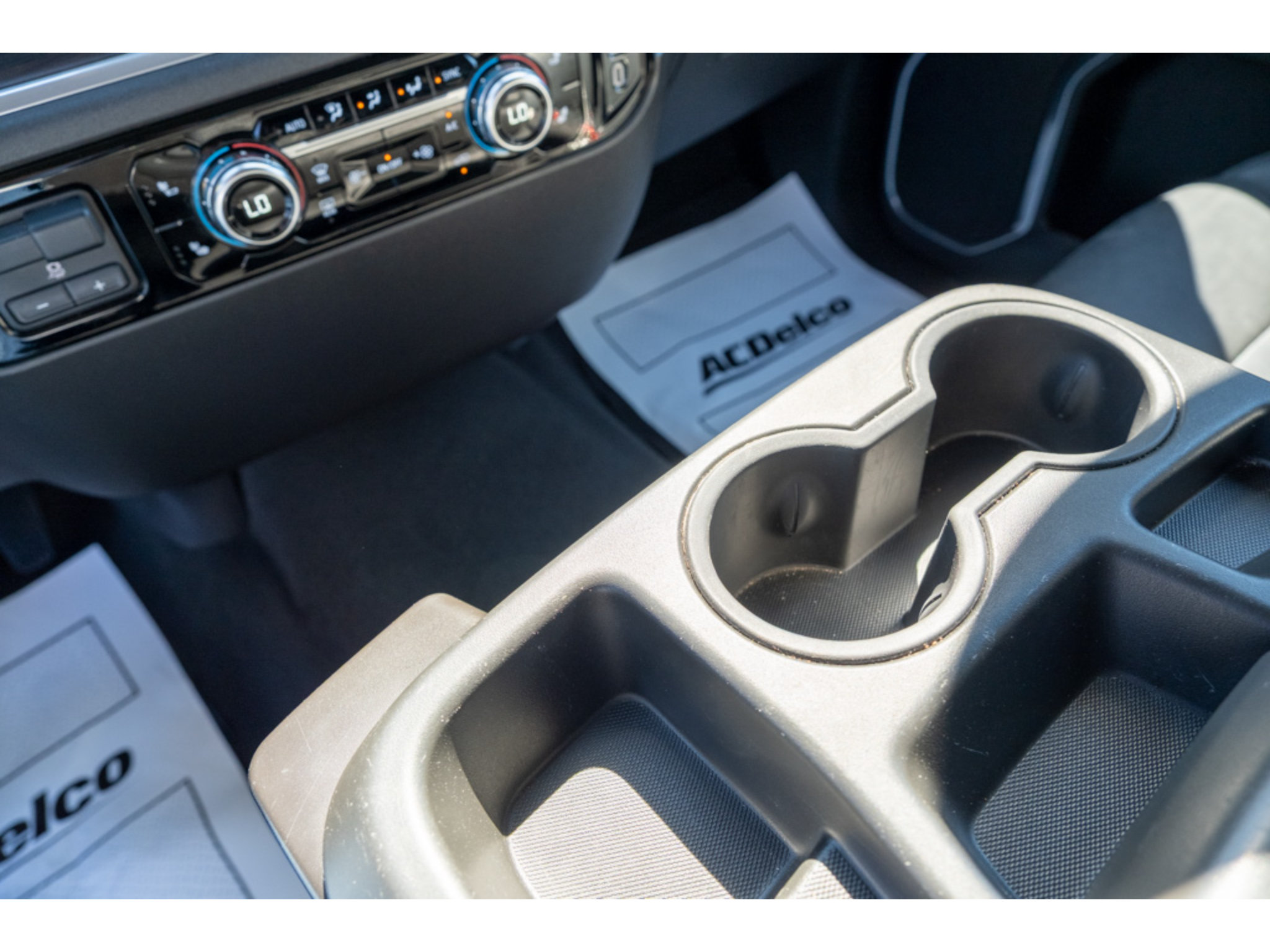Used 2025 GMC Sierra 1500 SLT RWD image 25