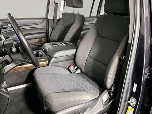 Used 2018 Chevrolet Suburban LS w/ Enhanced Driver Alert Package RWD image 20