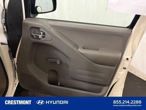 Used 2018 Nissan Frontier S RWD image 29