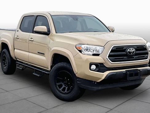 Used 2019 Toyota Tacoma SR5 RWD image 3