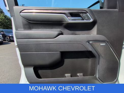 Used 2025 Chevrolet Silverado 1500 LTZ w/ LTZ Premium Package AWD/4WD image 23