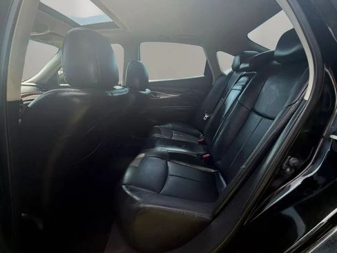 Used 2015 INFINITI Q70 3.7 RWD image 11