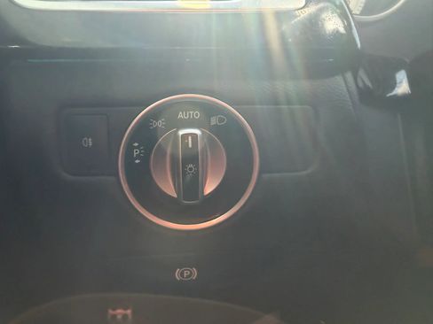 Used 2016 Mercedes-Benz CLS 400 4MATIC w/ Premium 2 Package image 14