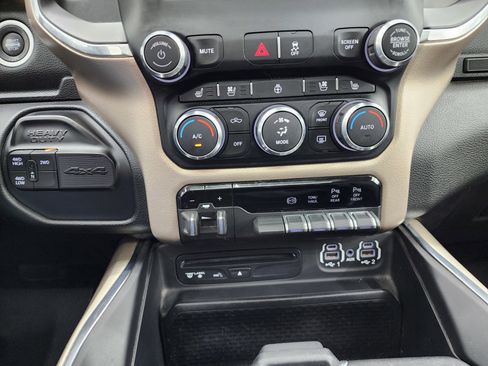 Used 2019 RAM 2500 Laramie image 15