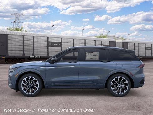 New 2026 Lincoln Nautilus Reserve AWD/4WD image 3
