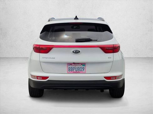 Used 2018 Kia Sportage EX w/ EX Premium Package FWD image 7