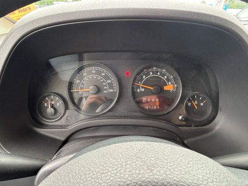 Used 2015 Jeep Patriot Sport w/ Power Value Group FWD image 21