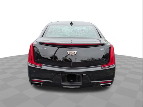 Used 2019 Cadillac XTS Luxury w/ Driver Awareness Package image 5