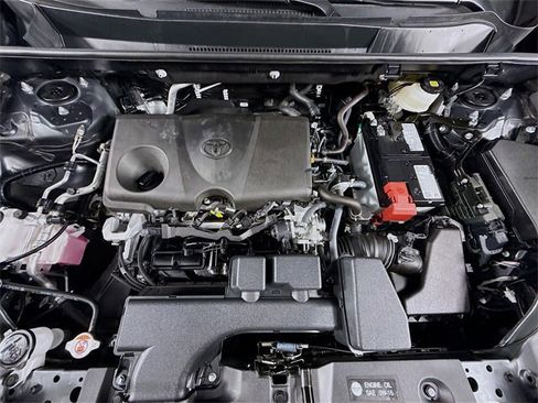 Certified 2025 Toyota RAV4 LE image 28