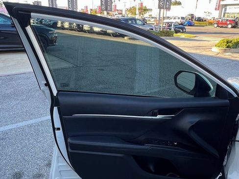 Used 2021 Toyota Camry XSE image 16