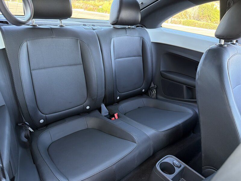 Used 2012 Volkswagen Beetle 2.5 FWD image 14