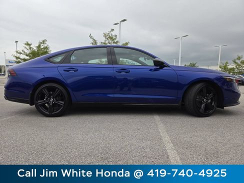 Used 2023 Honda Accord Sport image 15